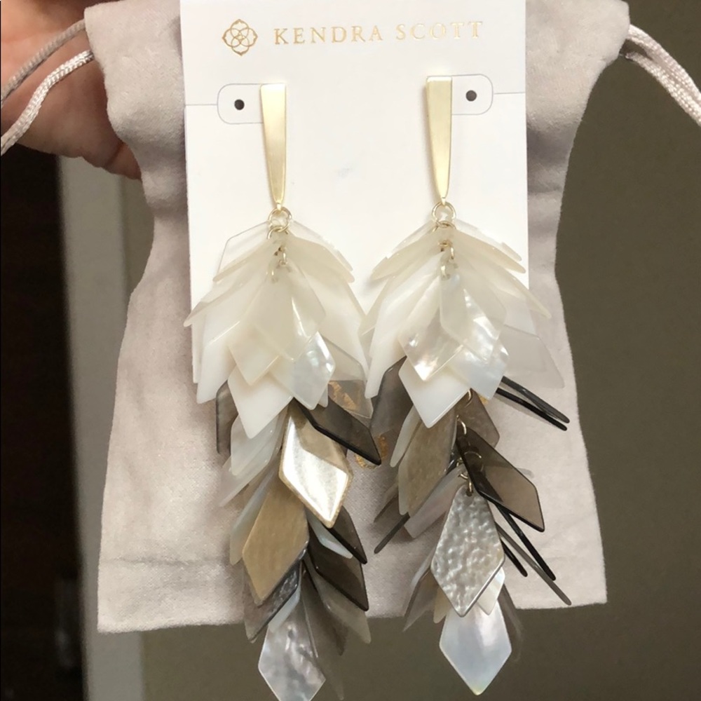 Kendra Scott Jennifer earrings